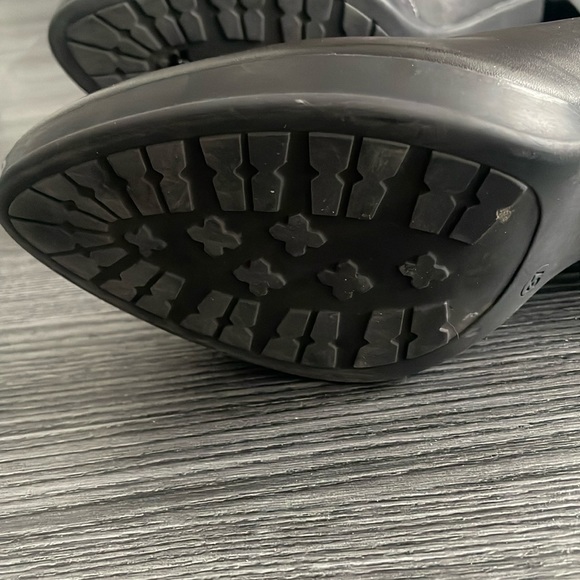 Leather pumps - Picture 8 of 9